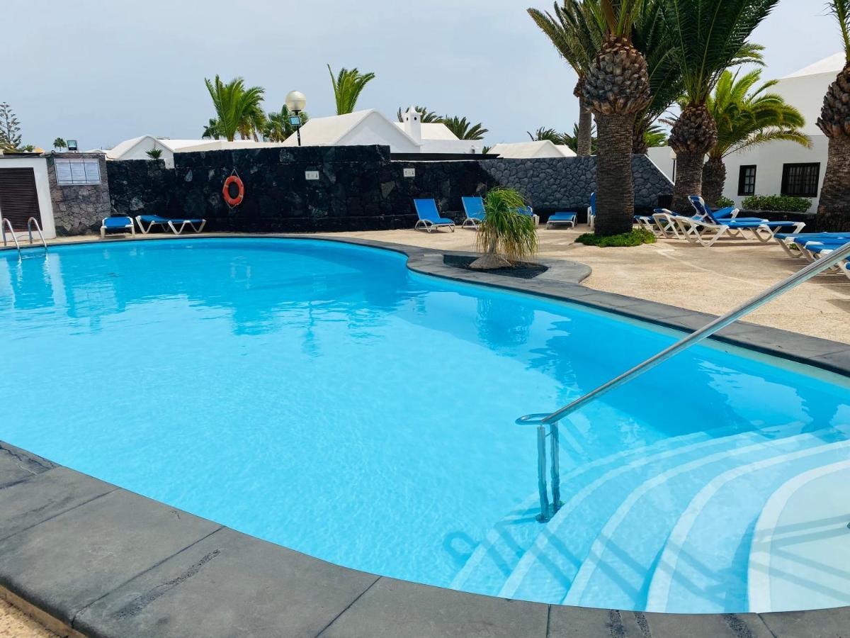Lc Bastian Marina Bungalow Costa Teguise Buitenkant foto