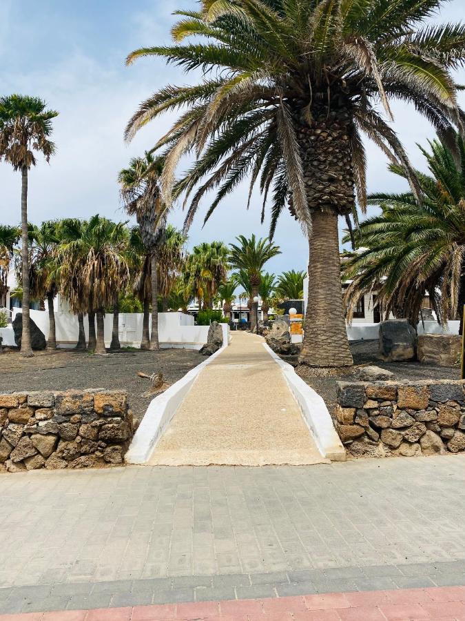 Lc Bastian Marina Bungalow Costa Teguise Buitenkant foto